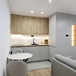 Апартаменти Cozy In *
